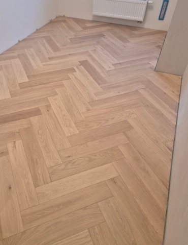 Old Canvas by ME Floor. 2-Layer Oak Herringbone Delivers Unmatched Scandinavian Decor and Finish Durability